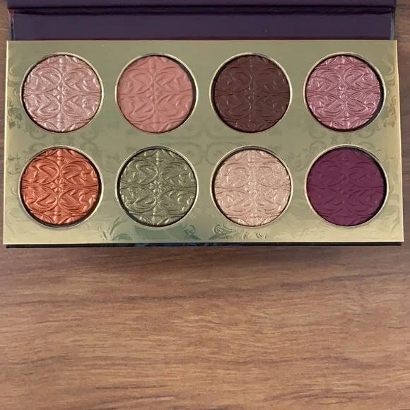 MAC Feast Your Eyes palette Tempting Fate Collection 2021 🍁 NIB RARE HTF - Picture 2 of 10